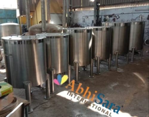 Stainless Steel Water SS Jacketed Insulation Tank, For Industrial, Capacity: 250 Liter