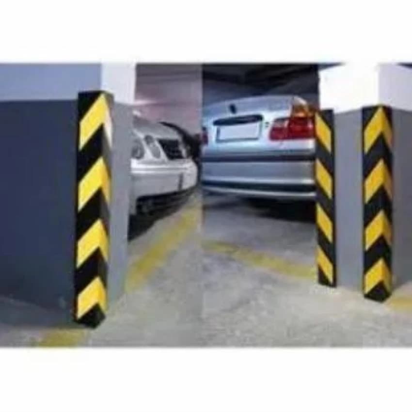 Zebra Reflective Rubber Corner Guard, Thickness: 5 mm