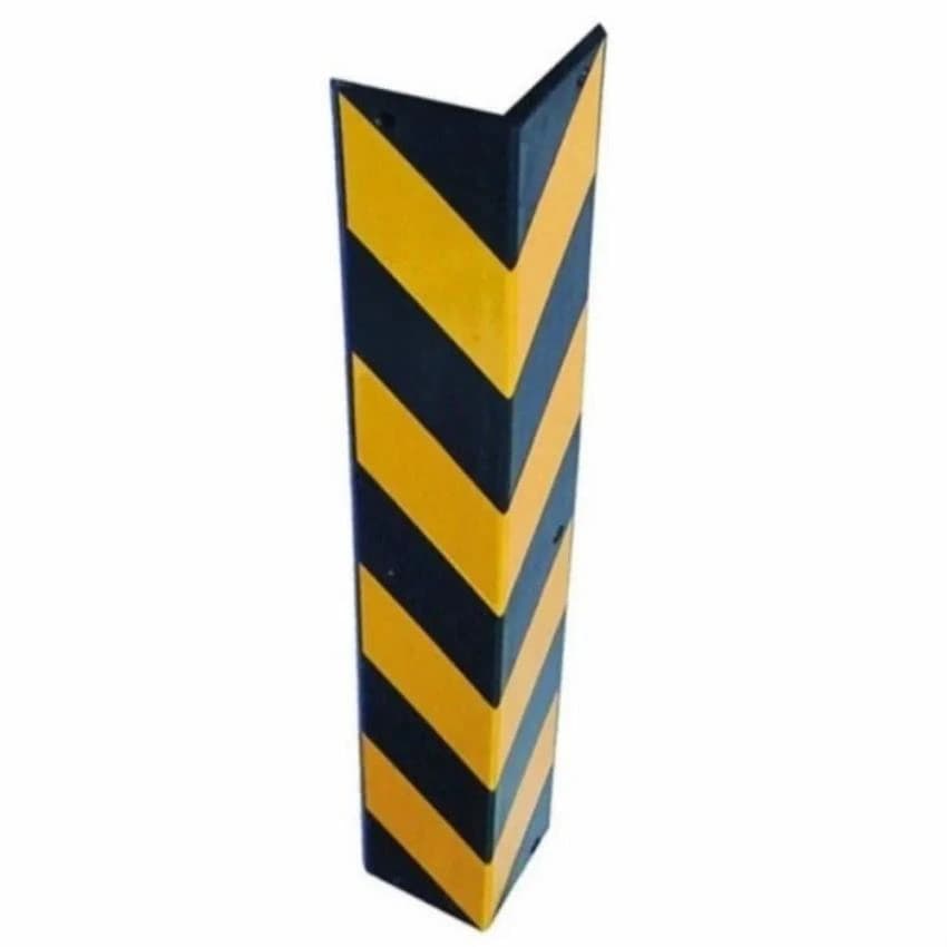 Black With Yellow Reflector Rubber Corner Guard