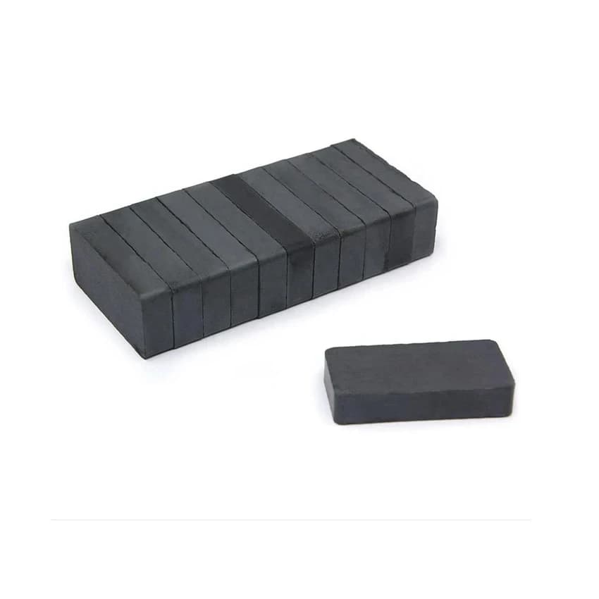 Ferrite Rectangular Magnet 20x20x10 mm