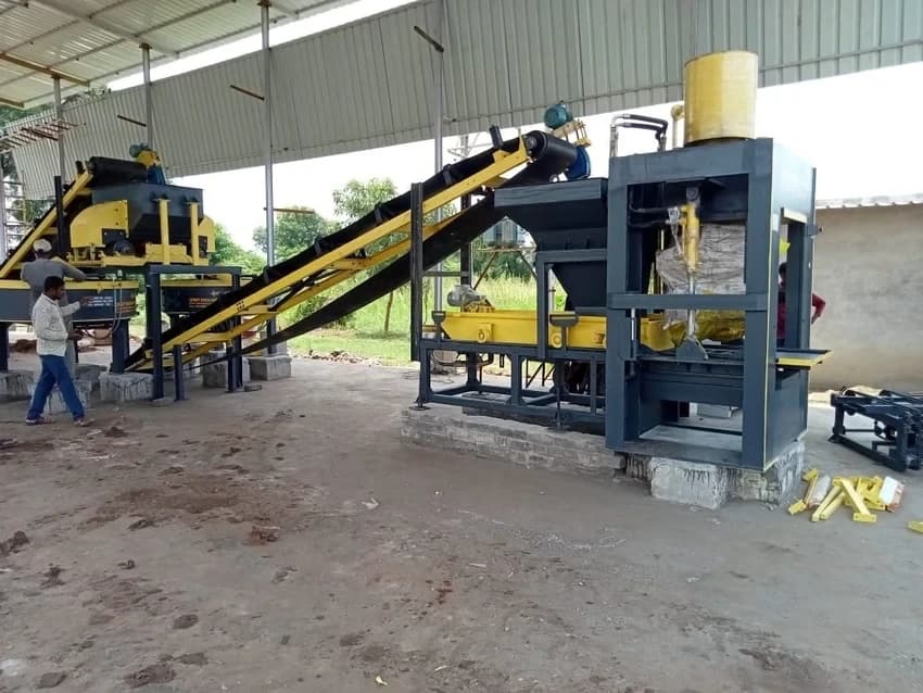 Automatic 2500 per hrs Fly ash Brick making machine