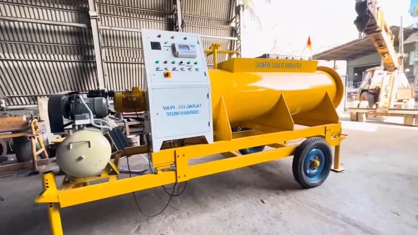 Automation Grade: Semi Automatic Block Making Machine, For Construction