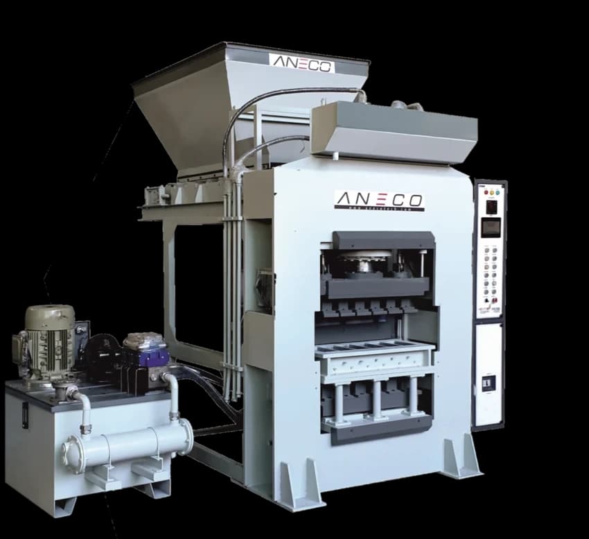 Solid Automatic Hydraulic Brick Making Machine, 2500 BRICKS PER HOUR