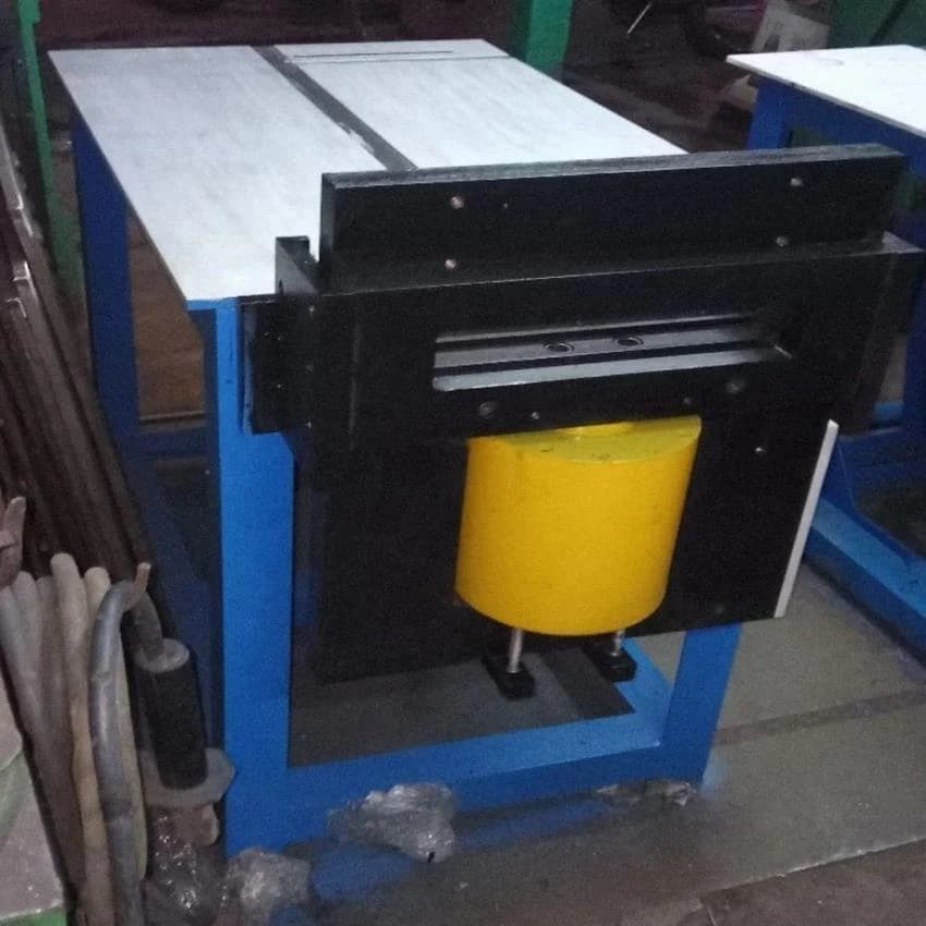 Busbar Cutting Machine