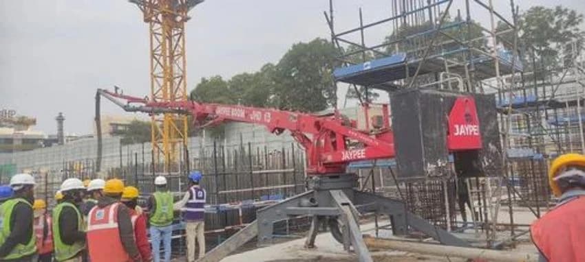 Hydraulic Concrete Placing Boom