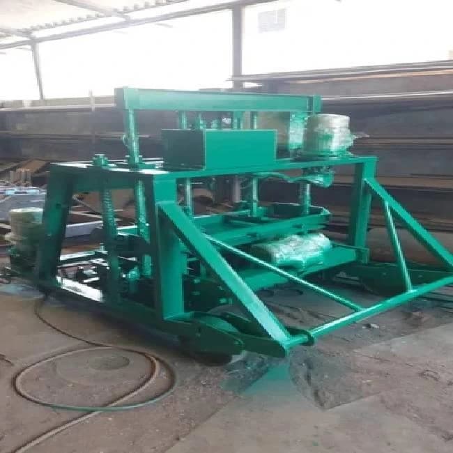 Egg Layer Block Making Machine