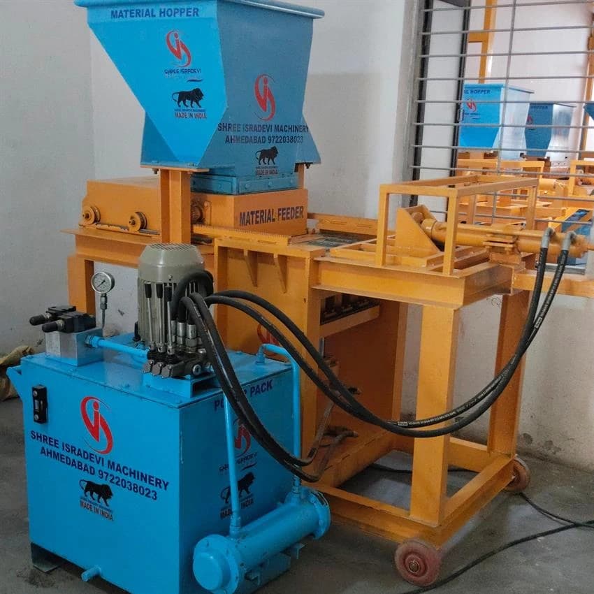 4 KVT Fly Ash Semi automatic Brick Machine