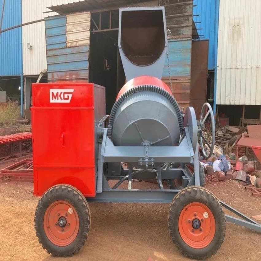 Diesel Engine Hydraulic Hopper Concrete Mixer, For Construction, Drum Capacity: 200 l