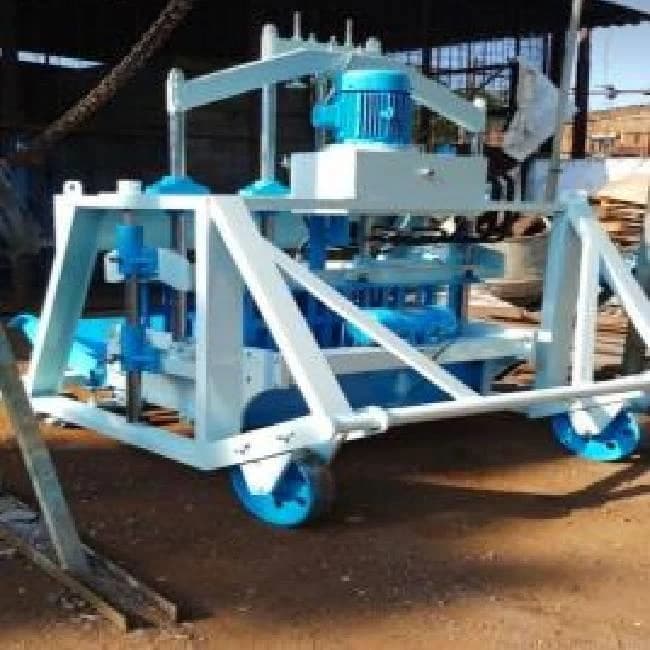 Automation Grade: Automatic Mild Steel Hydraulic Block Making Machine, Capacity: 1000-1500 Blocks per hour
