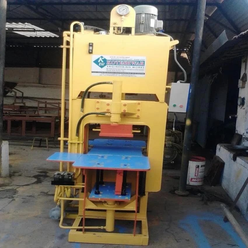5 HP Mild Steel Interlock Paver Block Making Machine, Automation Grade: Manual, Capacity: 2200 pis per shift