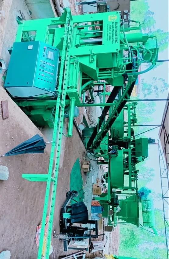 Automatic Solid Clay Interlocking Brick Making Machine, 2000Brick/Shift