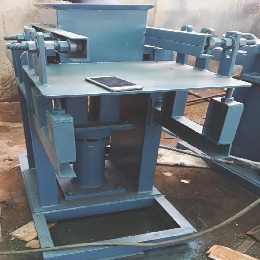 Semi Automatic Hydraulic Fly Ash Brick Making Machine, 800 Per Hour