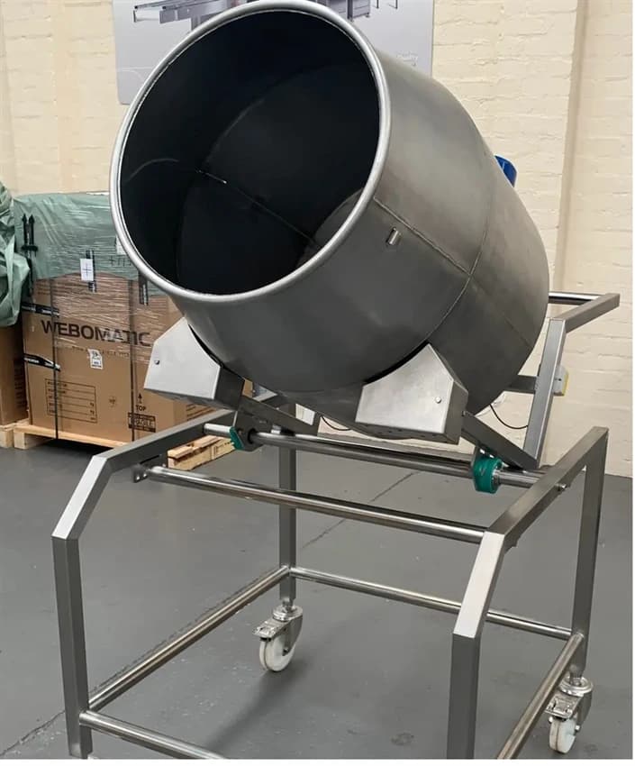 Stainless Steel Drum Blender, Automation Grade: Semi-Automatic, Capacity: 500-1000 L