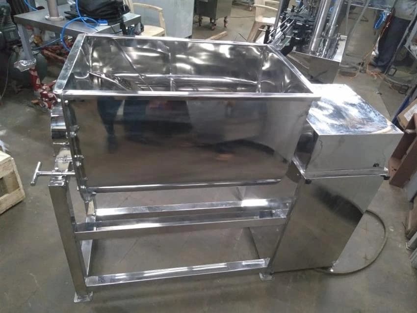 Zia Engineering Granules, Powder U Type Mixer Blender Machine, Capacity: 50-200 Kg/hour