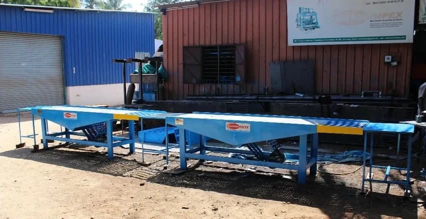 Vibro Type Everon Impex Vibrating Table, For Industrial, Power: 1-2 kw