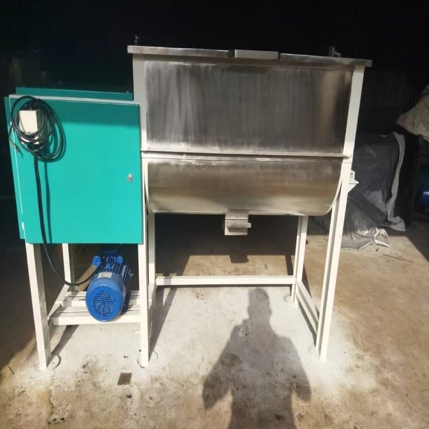 Detergent Making Machine, Material Grade: Stainless Steel, Capacity: 100 Kg Per Batch