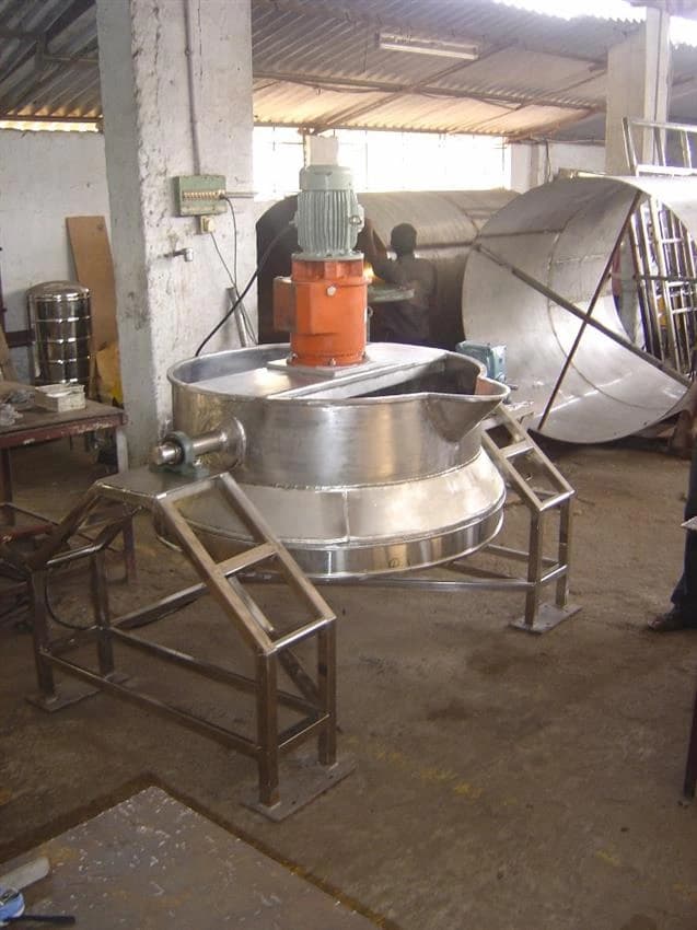 Stainless Steel Mixing Vessel, Capacity: >10000 L