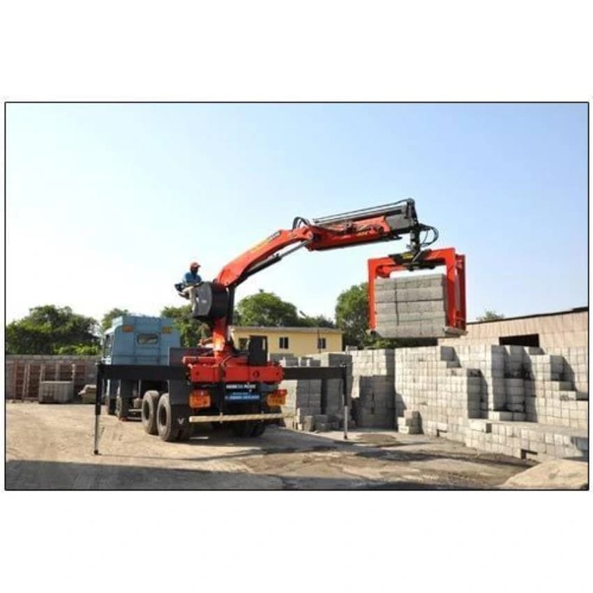 Diesel Brick Handling Crane, Platform Height: 0-20 feet