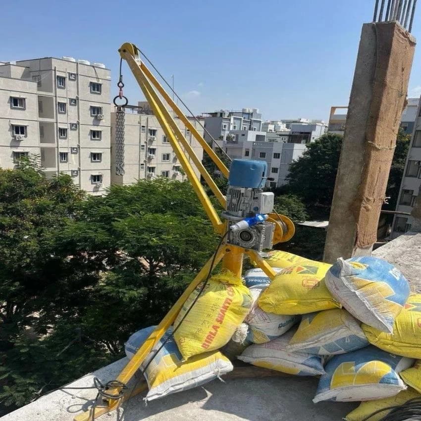 Fixed 20 m Building Material Hoist, For Construction