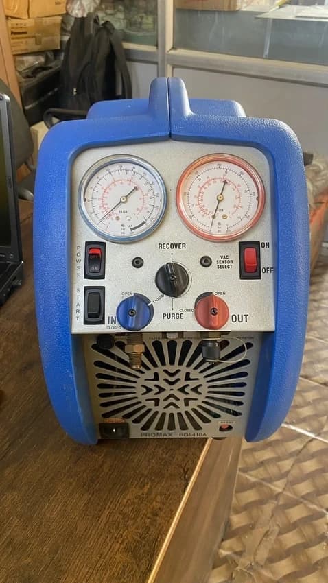 Blue Refrigerant Gas Recovery Unit, Automation Grade: Semi- Automatic, Capacity: 1 HP