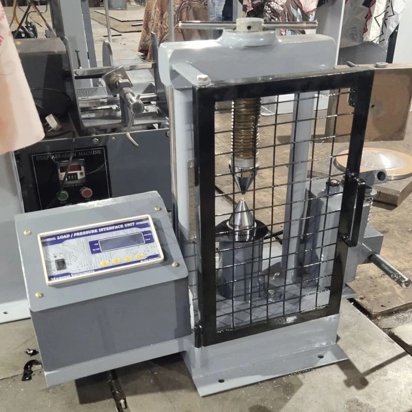 Mild Steel Digital Point Load Test Apparatus, For Rock Testing, 220v