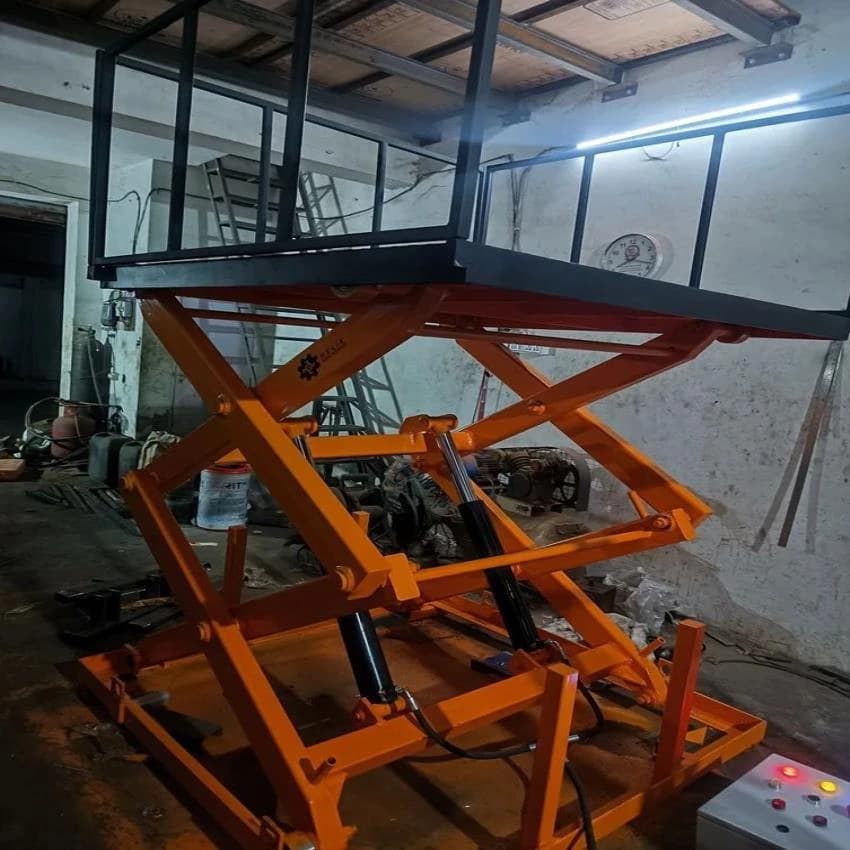 Car Scissor Lift, Running Mode: Moving, Working Height: 10 feet