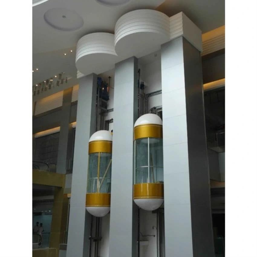 Glass Capsule Lift, Capacity: 4-6 persons