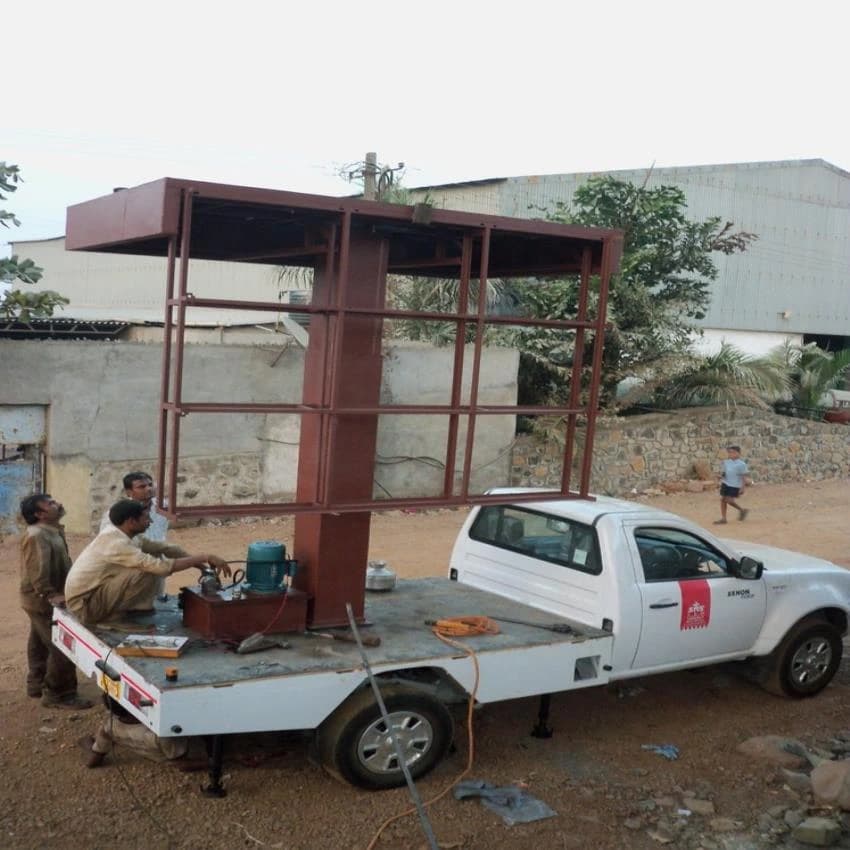 Board Hydraulic Lift, Operating Height: 0-10 feet, Capacity: 1-2 ton