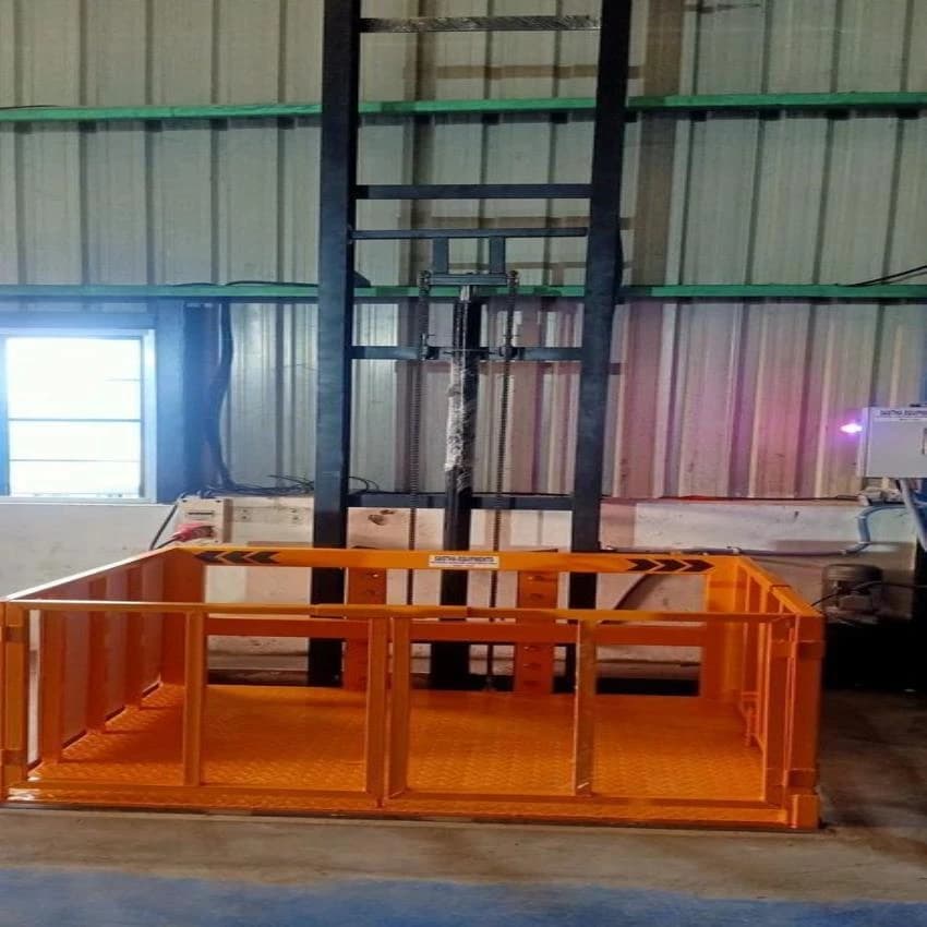 Sastha Equipments Hydraulic Material Handling Lift