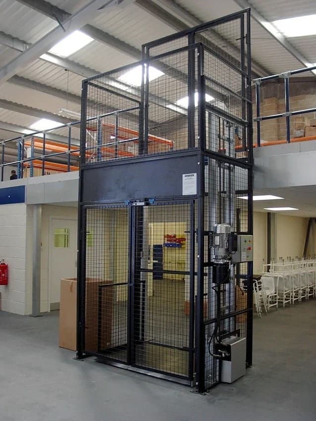 MS Mild Steel Beeco Industrial Lift, For Factories, Capacity: 2-3 ton