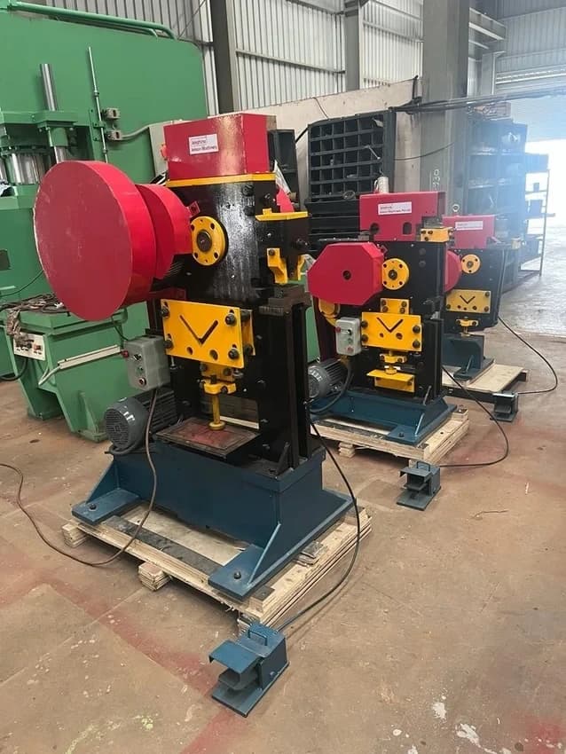 Universal Ironworker Machine