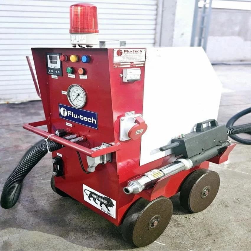 Wire Stressing Red / Grey Hydraulic Pre-tensioning machine, Max Load Capacity: 30Ton, Model Name/Number: pstr21