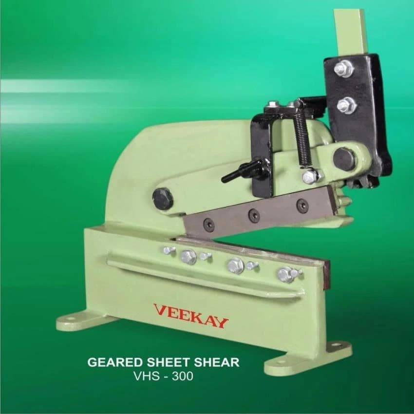 VHS-200 Model Veekay Hand Operated Heavy Duty Geared Shearing Machine, For Sheet Cutting, 5 mm