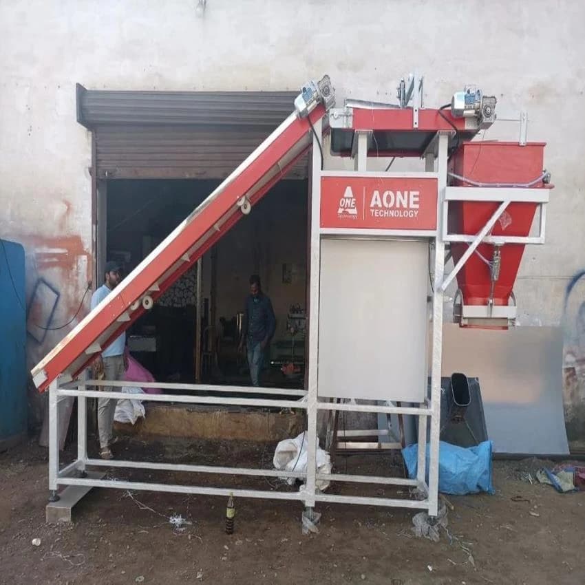 Automatic Secondary Packing Machine, 1- 500 Pouch per hour
