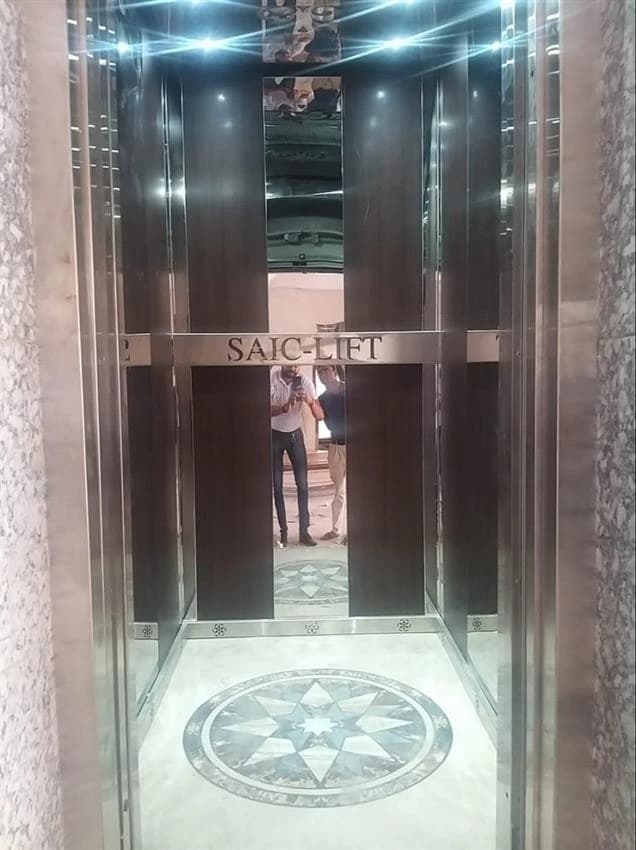 Goods Cum Passenger Elevator, With Machine Room, Maximum Speed: 0.5 M-s