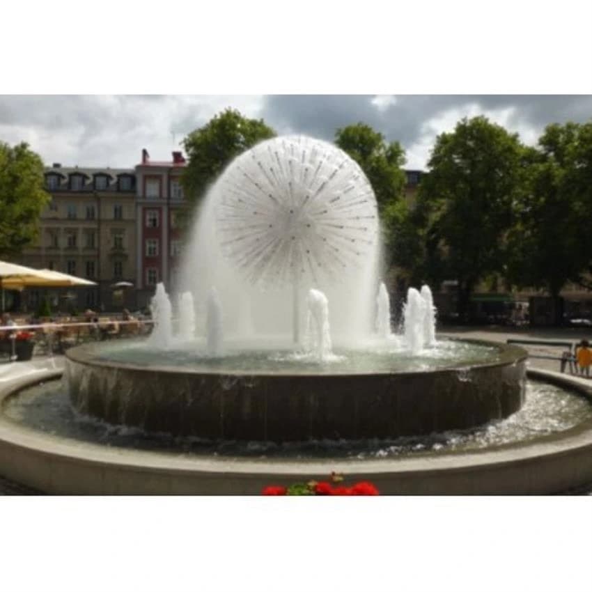Dandelion / Ball Water Fountain