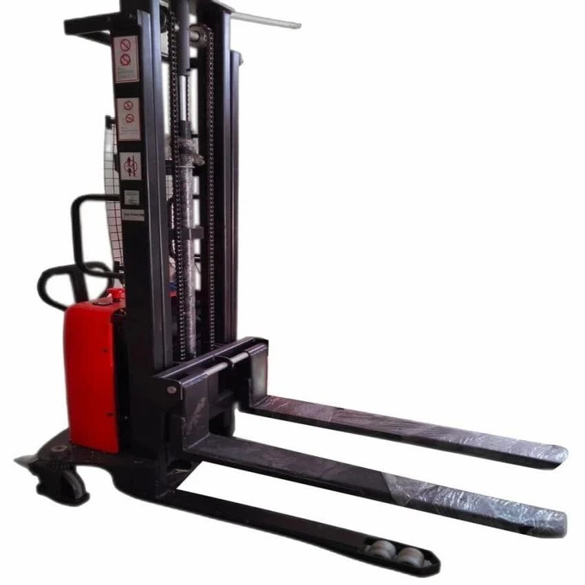 Fork Stacker Mild Steel Hydraulic Stracker, For Goods Lifting, Capacity: 2 ton