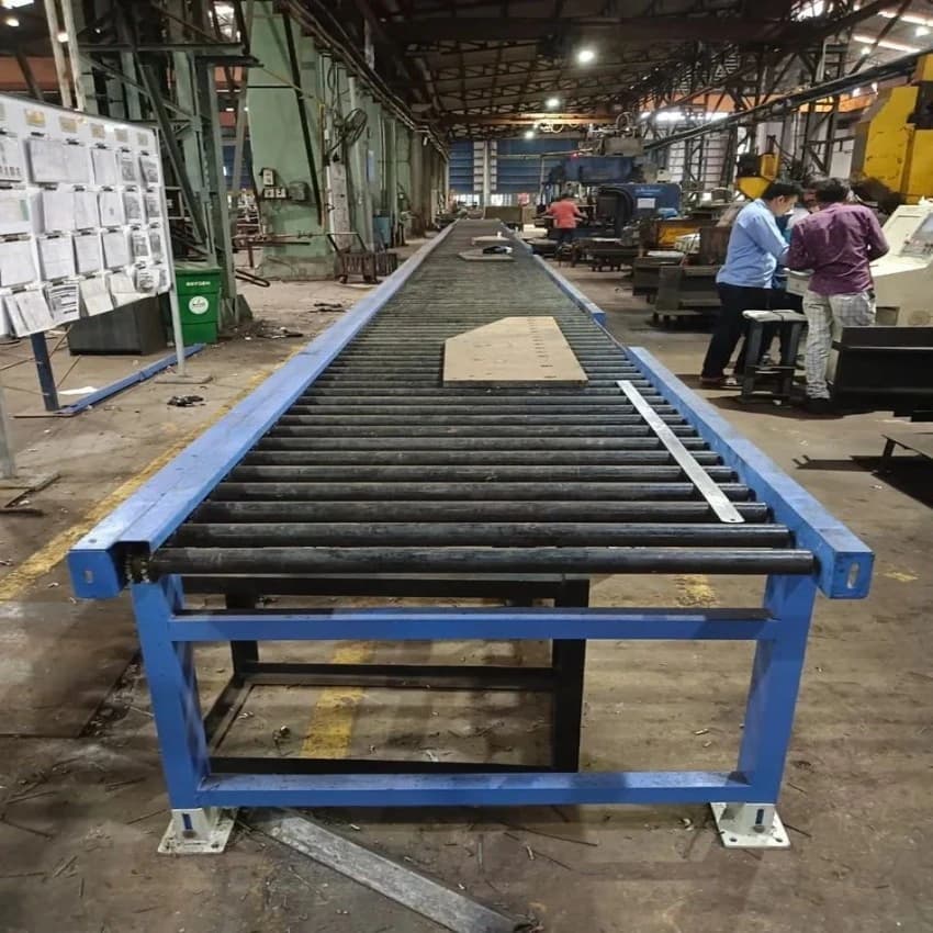 MS 1.5 Mtr Powered Roller Conveyor, Roller Diameter: 33 mm, Capacity: 250-450 G