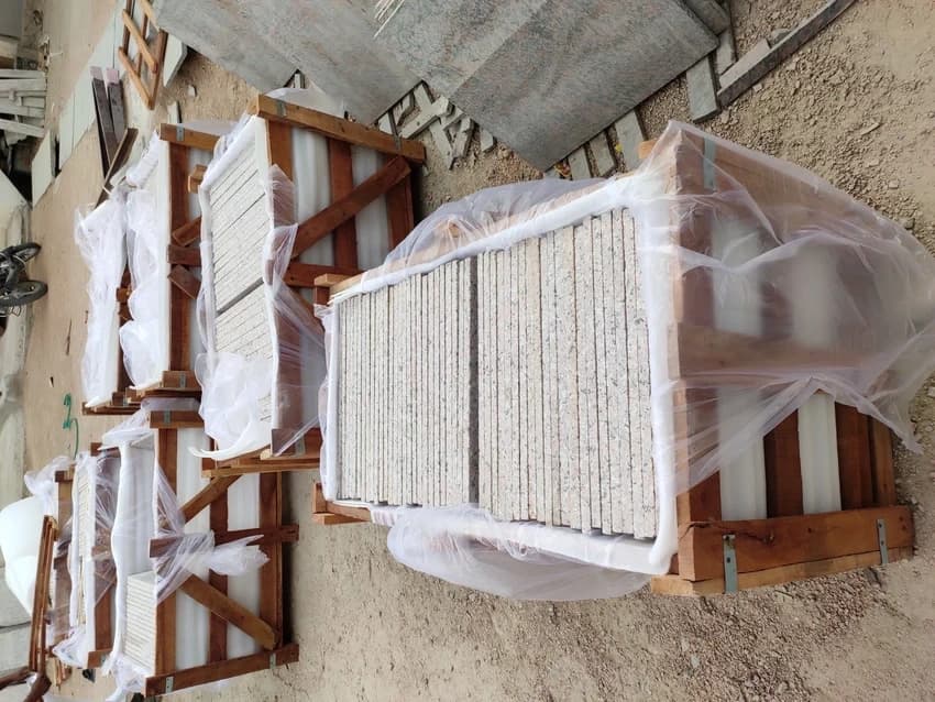 20 mm Absolute Black Rosy Pink Premium Quality Granite Tiles And Slabs