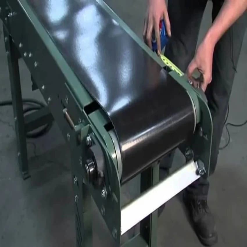 Double Sprocket Tapered Roller Rubber CONVEYOR BELTS, Belt Thickness: Up to 2 mm