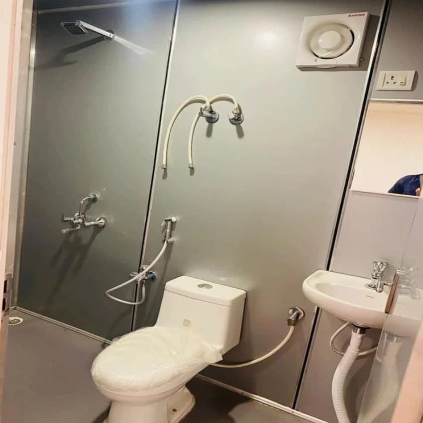 Toilet Cabin