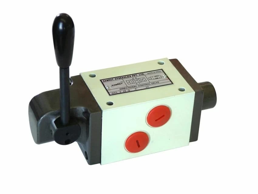 Hydraulic Hand Lever Valve, Valve Size: 1/8 inch