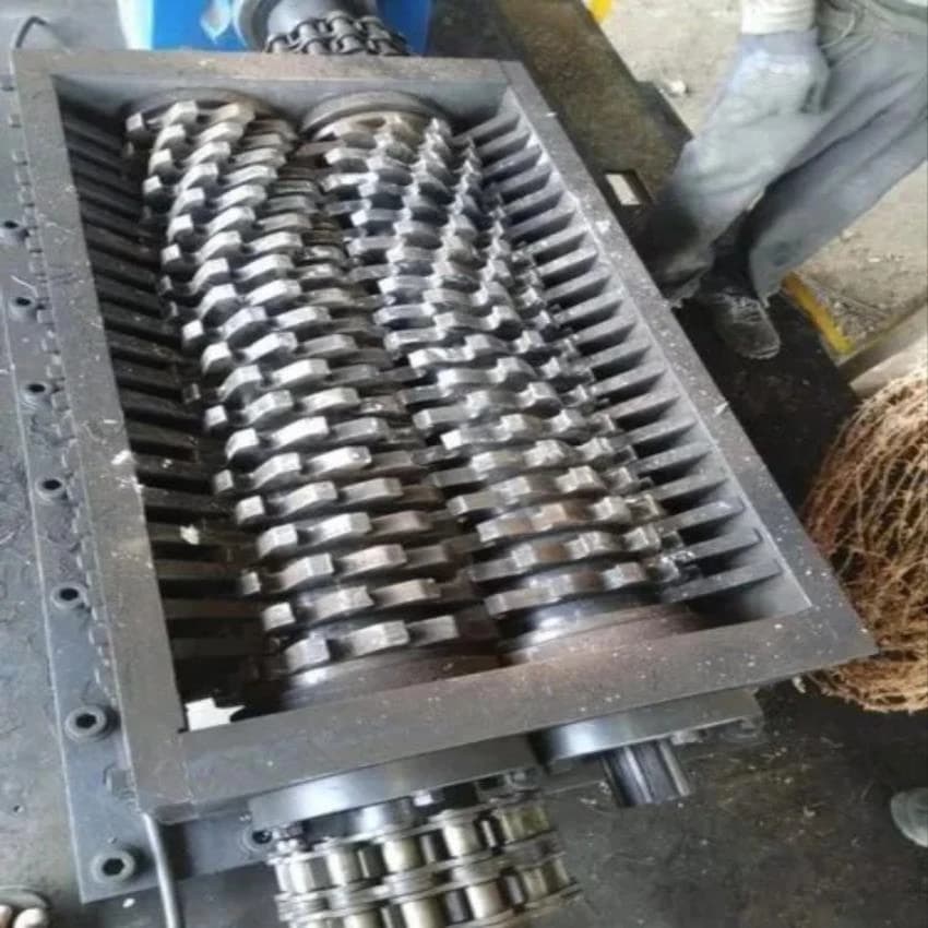 Double Shaft Metal Shredding Machine