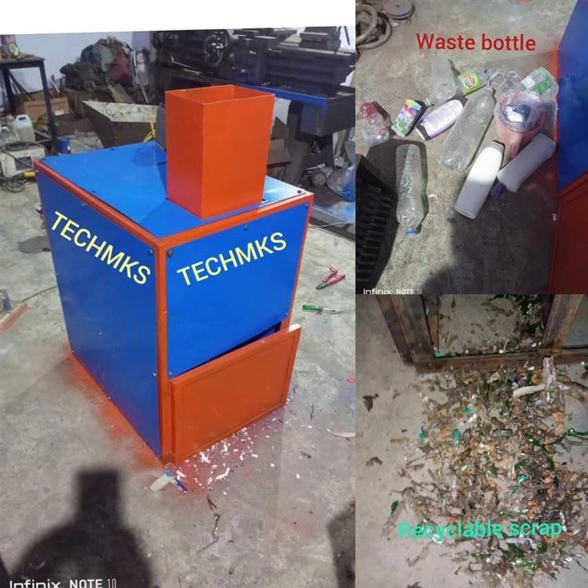 Semi-Automatic Pet Bottle Shredder Machine, Model Name/Number: Techmks 250sh, Capacity: 20-40 Bottle/Min,500 ml