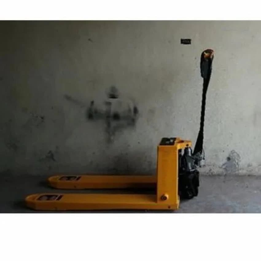 Hunter Semi Electric Hand Pallet Truck, Loading Capacity: 2.5 Ton, Model Name/Number: Hnhpt