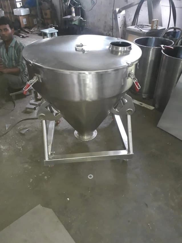 Pharma Mech Hydraulic Lifter - IPC BIN, Capacity: 25 Kg Onwards