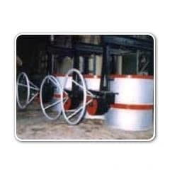 Hopper Movable Geared Ladle, For Metal Pouring, Ladle Capacity: 0-2 Tons
