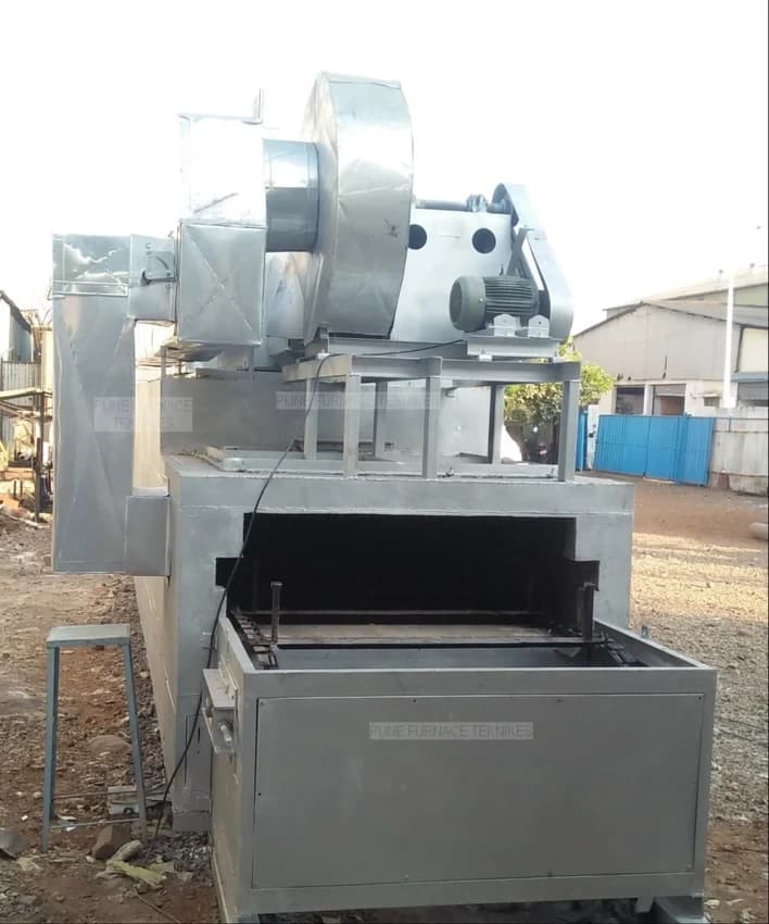 Aluminium Aluminum Melting Continuous Furnace, Material Loading Capacity: 1000 kg