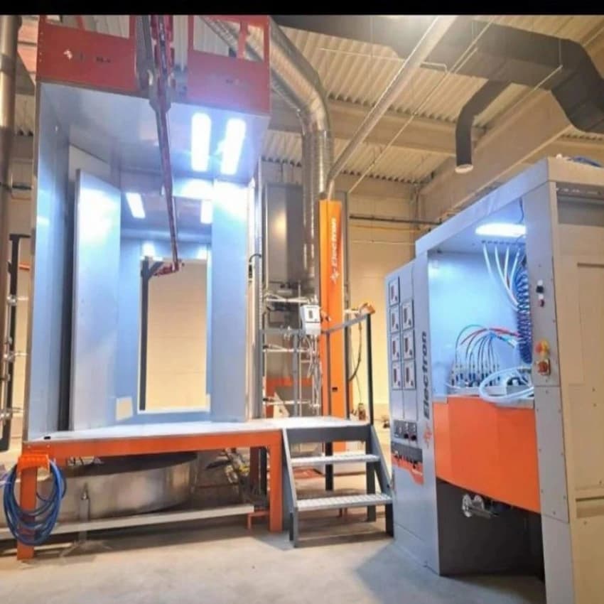 Conveyorised Powder Coating Booth