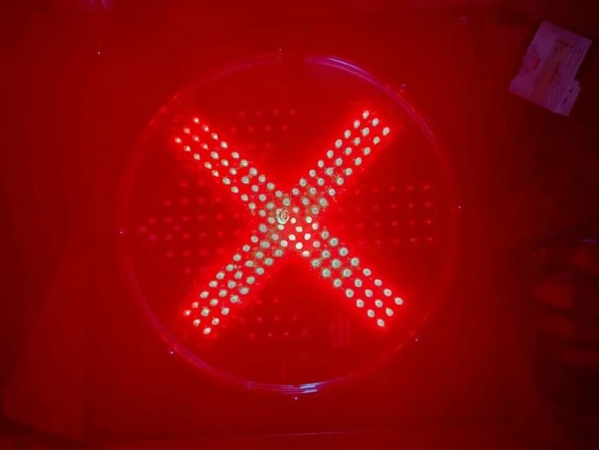 ISI Red Solar LED Blinker